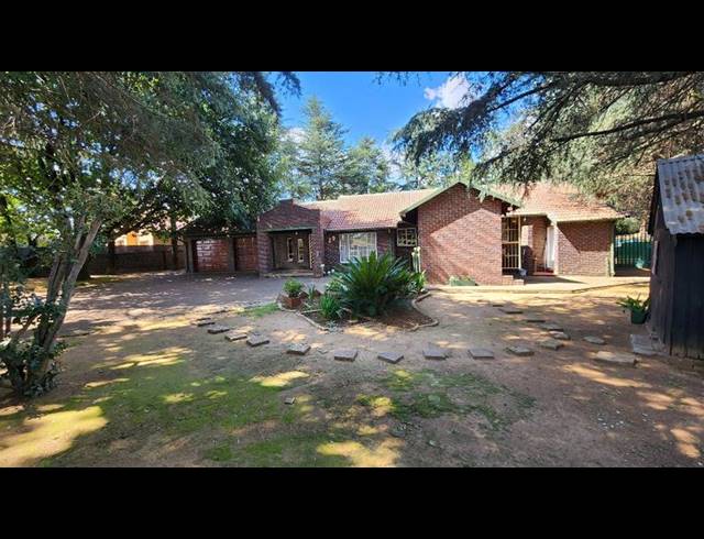 4 BEDROOM HOUSE FOR SALE IN BERGSIG